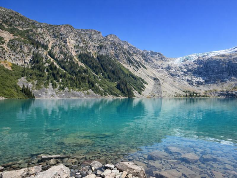 Joffre Lakes Hike and Whistler Day Tour from Vancouver